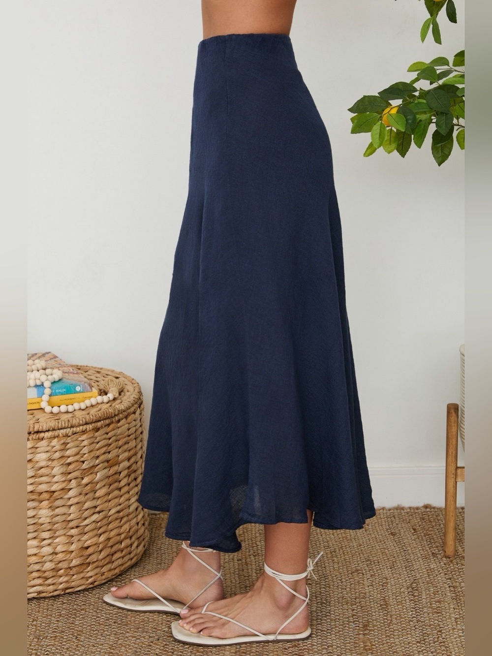 (113002-NVY) SOLID LINEN MIDI SKIRT - Picture 2 of 4